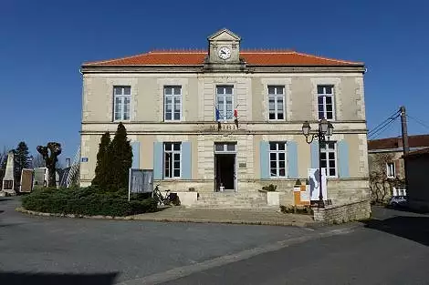 Illustration de 2021 : la mairie a fait peau neuve 
