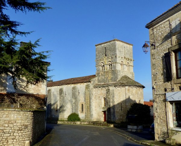 Logo L’église de Saint-Angeau